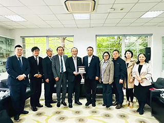 日本樱美林大学畑山校长一行访问复旦大学及复旦大学附属中学
