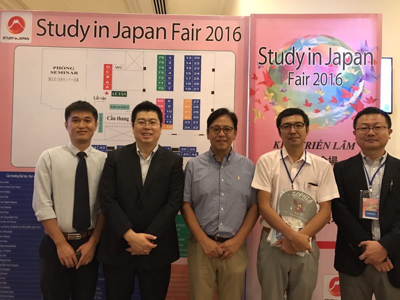 环球翔飞教育集团一行赴越南参展JASSO日本留学展会